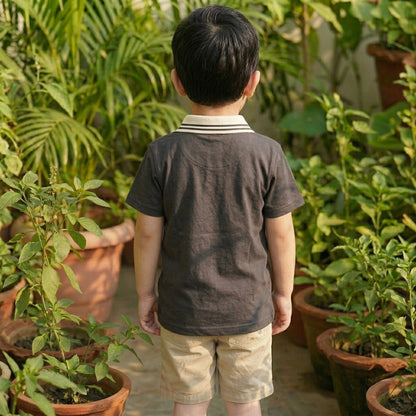 Jurassic collar Tshirt